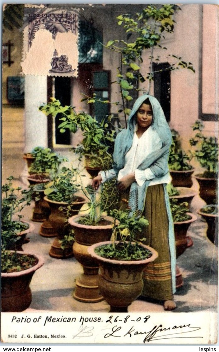 AMERIQUE --  Mexique -- Patio Of Mexican House - Mexico