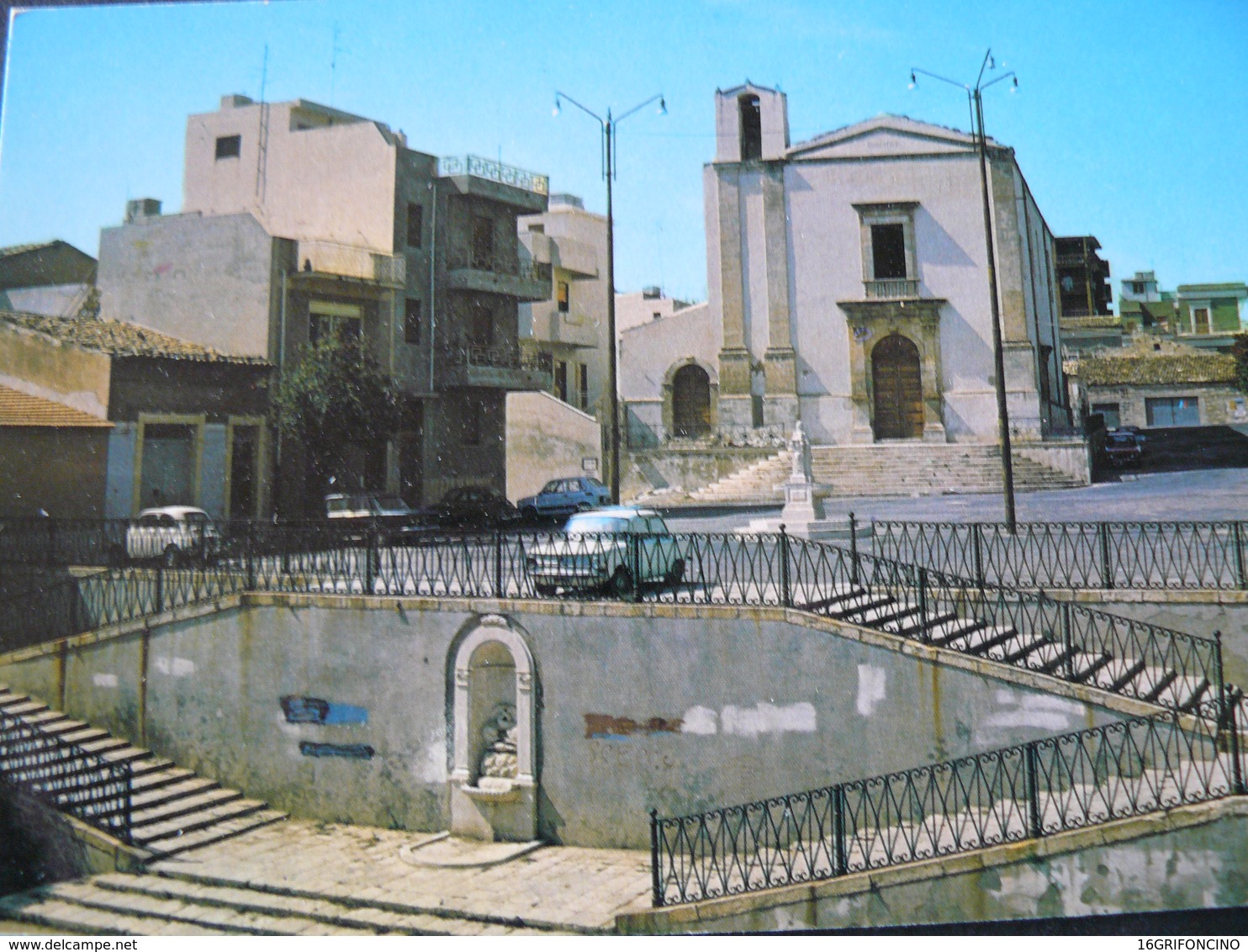 ANCIENT NEW BEAUTIFUL POSTCARD OF VITTORIA  "INDEPENDENCE SQUARE".// BELLA CARTOLINA NUOVA DI VITTORIA - Vittoria