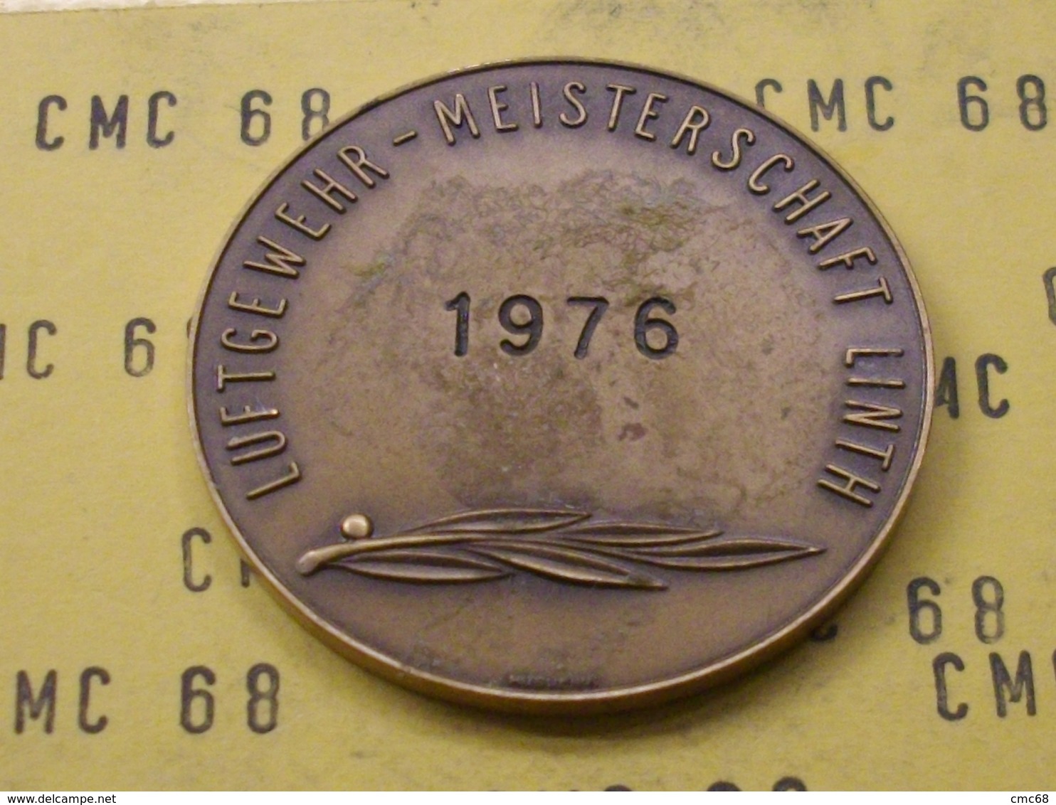 SUISSE  Medaille  Bronze   Luftgewehr- Meistershaft   Linth  1976  40 Mm 26 G - Other & Unclassified