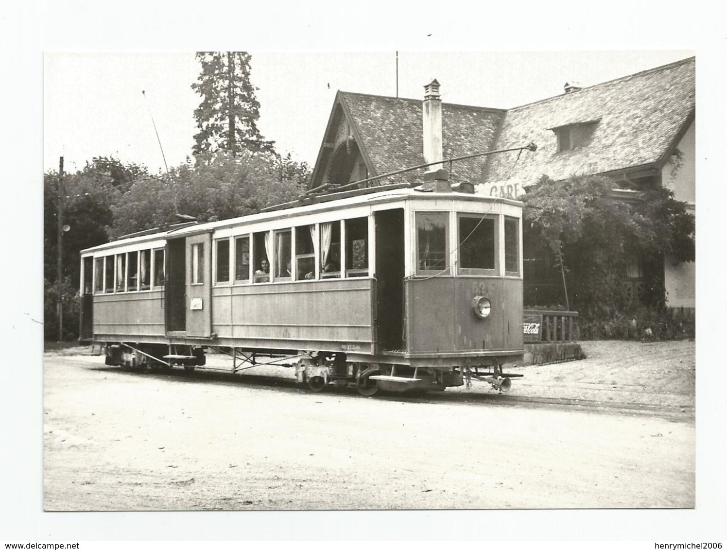 Suisse Vaud Cpm Sur La Place De La Gare A Allaman Vers 1950 - Allaman