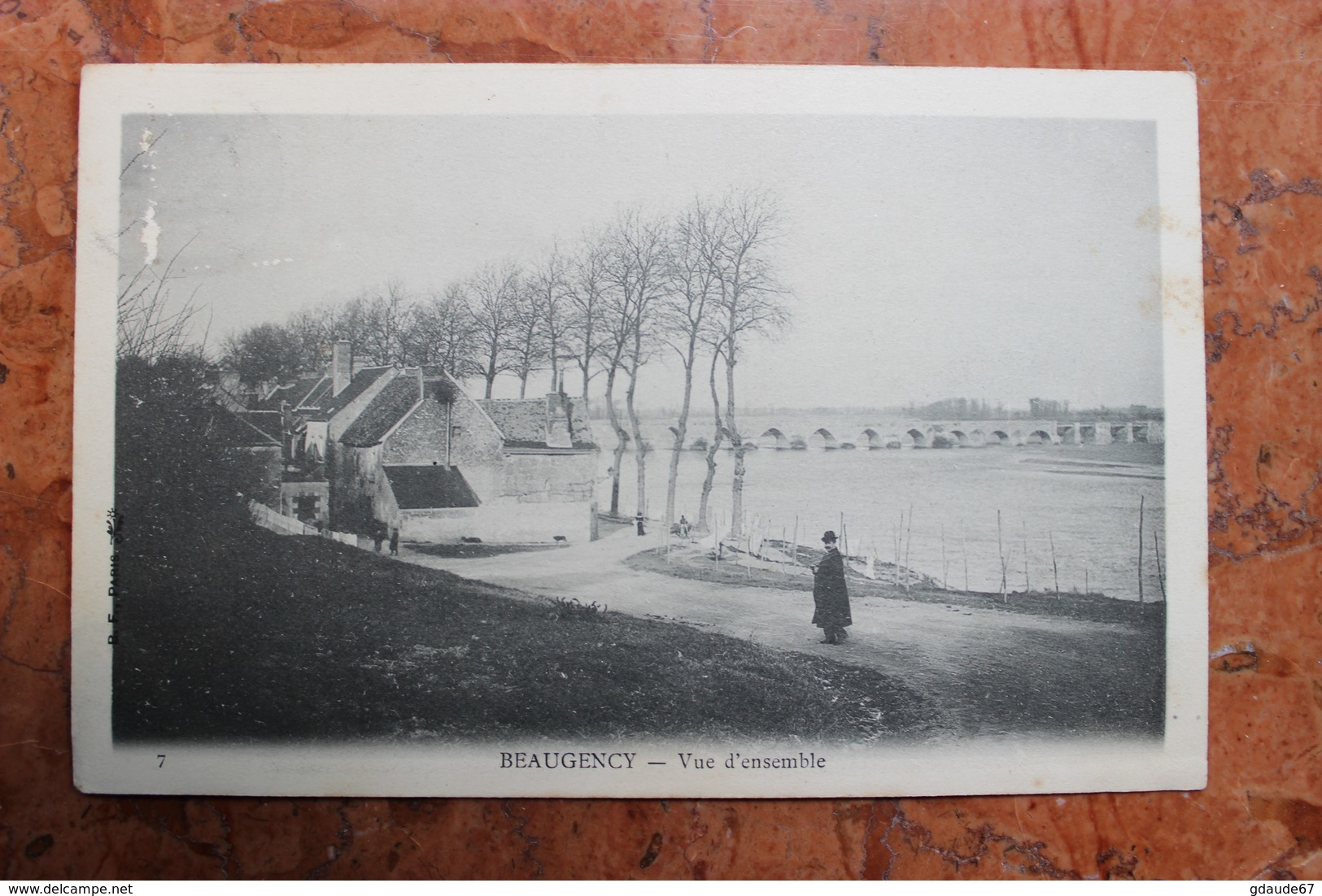 BEAUGENCY (45) - VUE D'ENSEMBLE - Beaugency