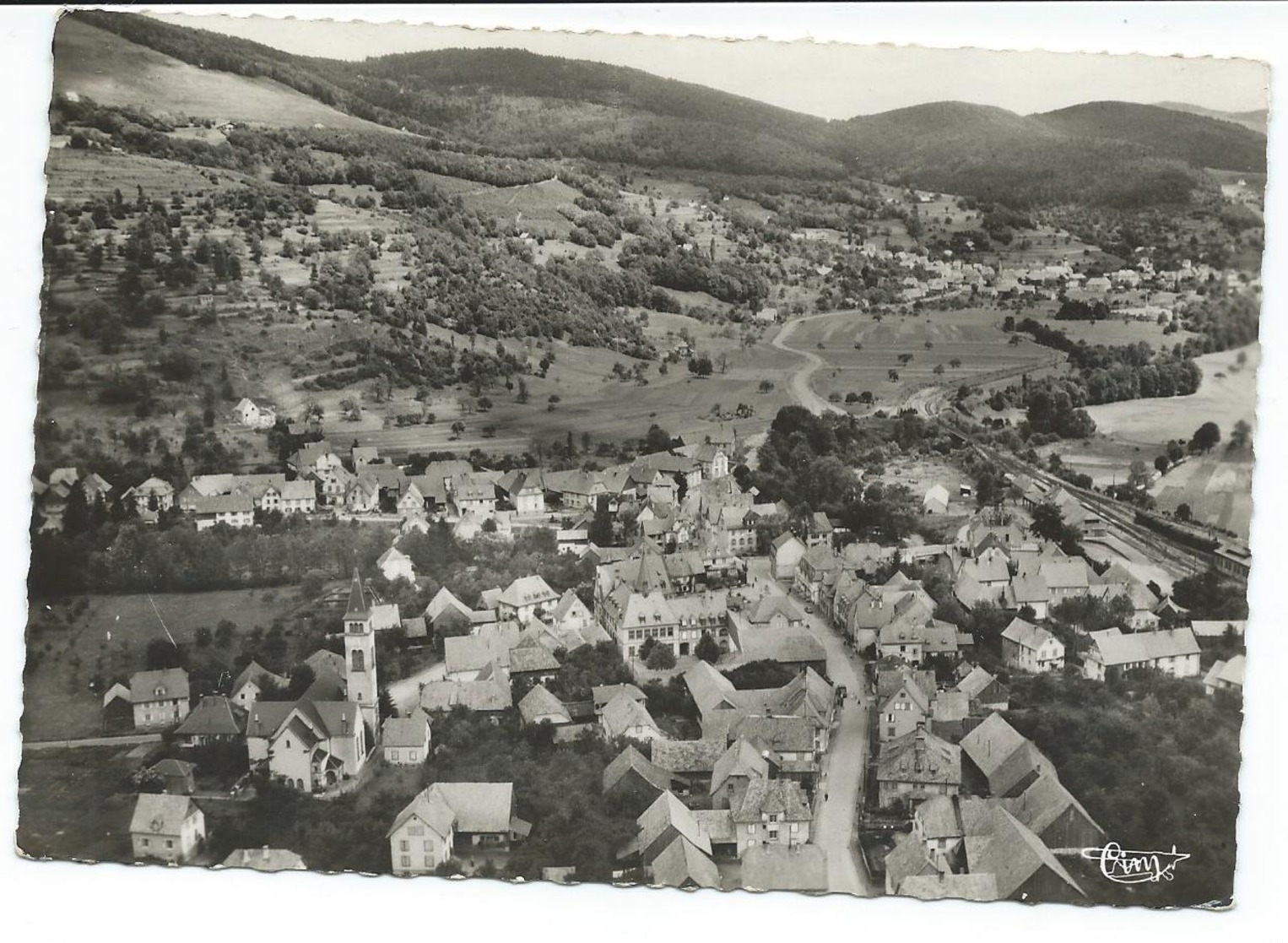 CPSM 68 - METZERAL - VUE PANORAMIQUE AERIENNE - EN ARRIERE PLAN MUHLBACH  -  CSPM PHOTO NOIR ET BLANC TBE VOIR  SCANS - Autres & Non Classés