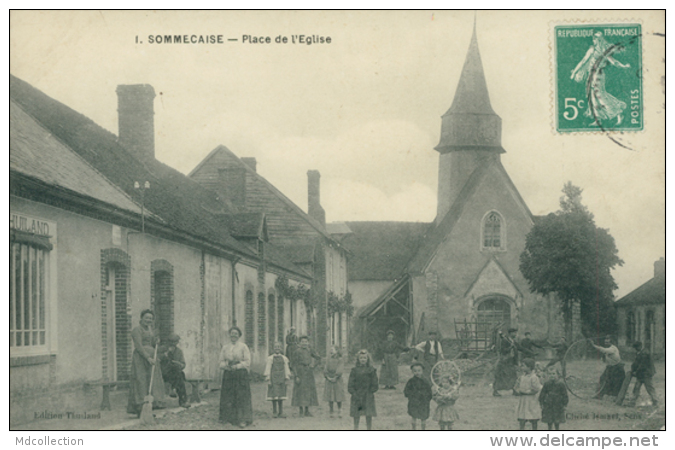 89 SOMMECAISE  / Place De L'Eglise / - Autres & Non Classés