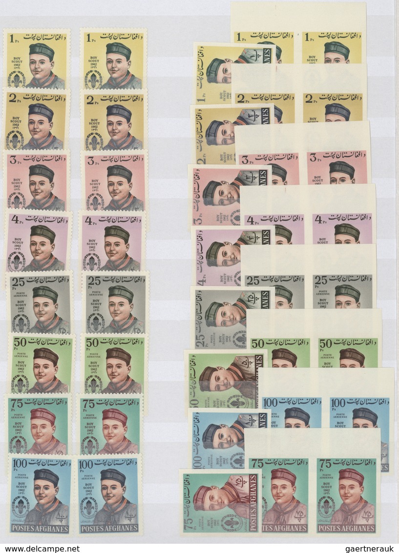 22156 Afghanistan: 1958/1974 (approx). Big stock book well-filled (and 14 pages additionally) with stamps