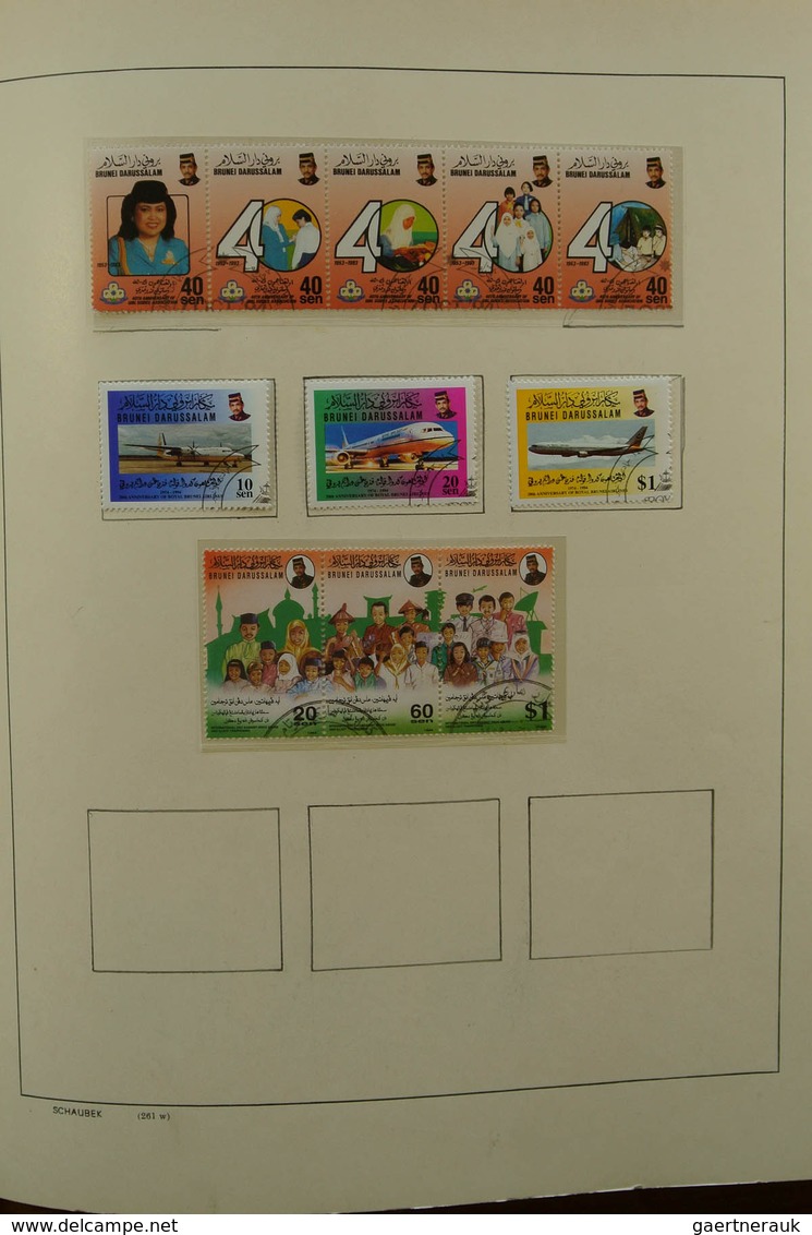 22326 Brunei: 1895-2001. MNH, mint hinged and used collection Brunei 1895-2001 in album. Collection contai