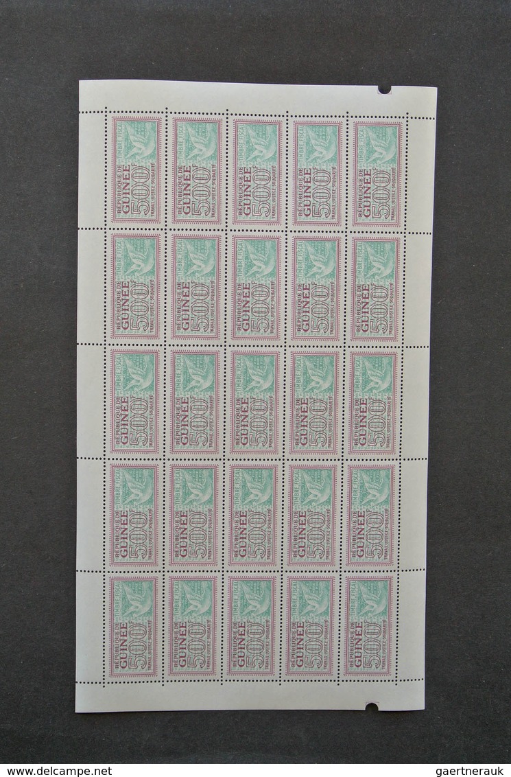 22643 Guinea: Stockpage With 4 Complete MNH Sheetlets Of 25 Fiscalstamps Of Guinee. - Guinée (1958-...)