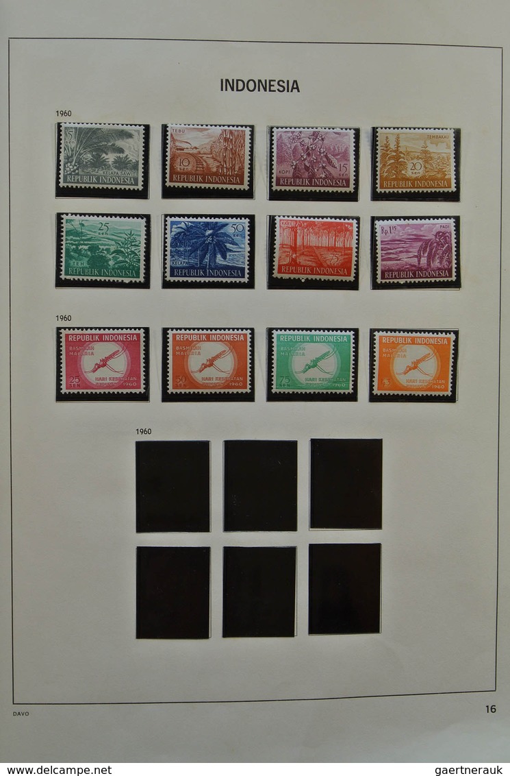 22779 Indonesien: 1949-1976. Nicely filled, mostly MNH and mint hinged collection Indonesia 1949-1976 in D