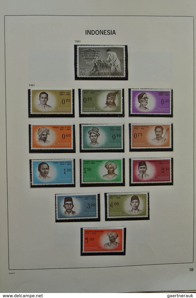 22779 Indonesien: 1949-1976. Nicely filled, mostly MNH and mint hinged collection Indonesia 1949-1976 in D