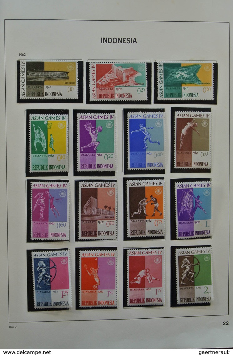 22779 Indonesien: 1949-1976. Nicely filled, mostly MNH and mint hinged collection Indonesia 1949-1976 in D