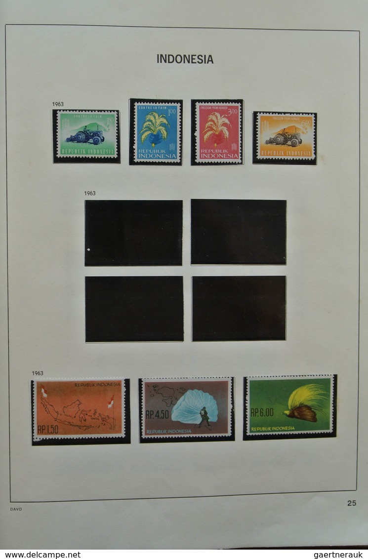 22779 Indonesien: 1949-1976. Nicely filled, mostly MNH and mint hinged collection Indonesia 1949-1976 in D