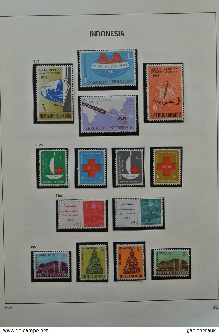 22779 Indonesien: 1949-1976. Nicely filled, mostly MNH and mint hinged collection Indonesia 1949-1976 in D