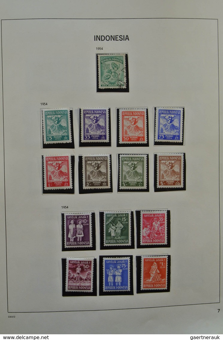 22779 Indonesien: 1949-1976. Nicely filled, mostly MNH and mint hinged collection Indonesia 1949-1976 in D