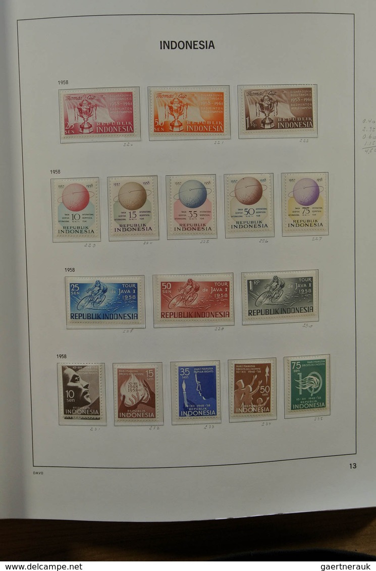 22780 Indonesien: 1949-2010. Very Well Filled, Mostly MNH Collection Indonesia 1949-2010 In 2 Albums And 1 - Indonésie