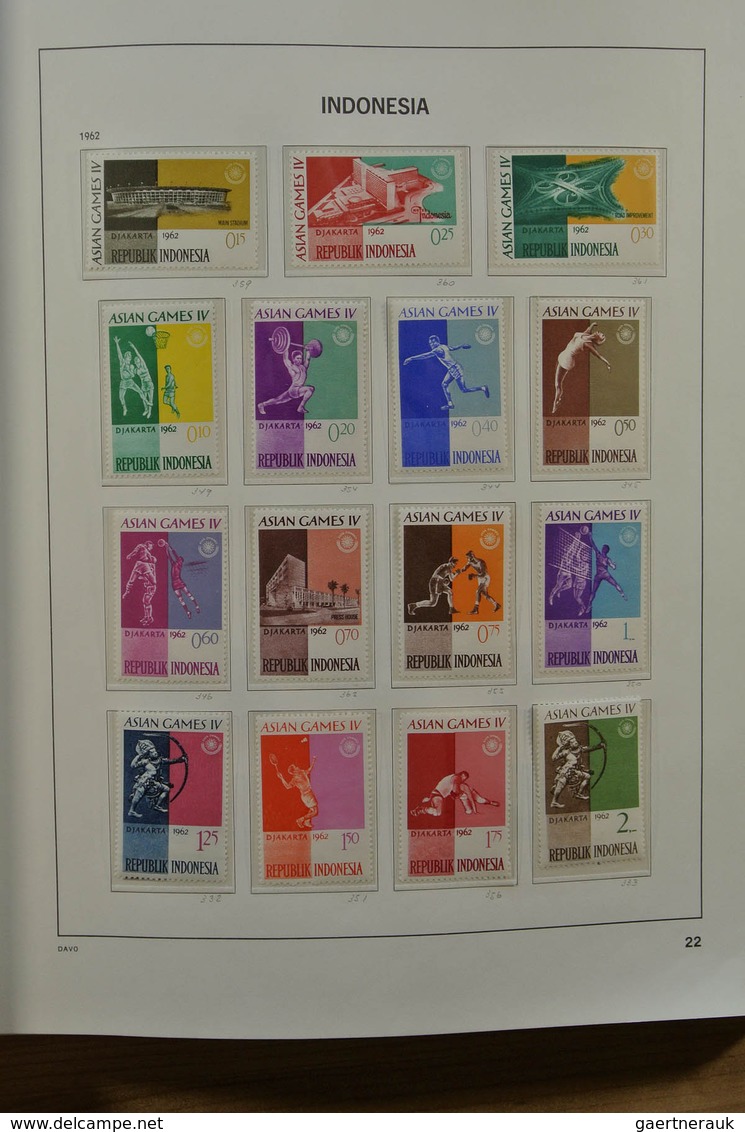 22780 Indonesien: 1949-2010. Very well filled, mostly MNH collection Indonesia 1949-2010 in 2 albums and 1