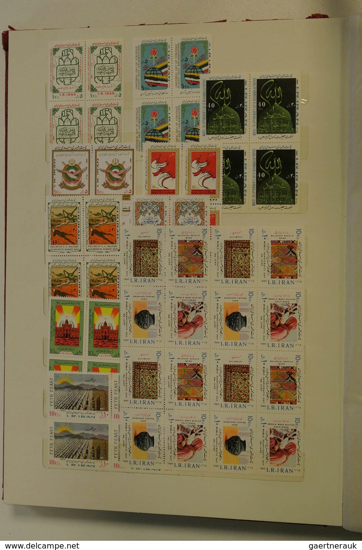 22802 Iran: Stockbook With Mostly MNH Material Of Iran, Mostly In Blocks Of 4. - Iran