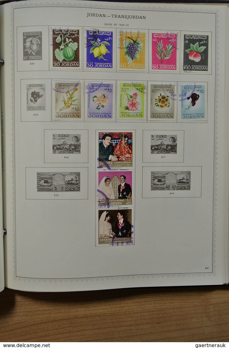 23273 Jordanien: 1920-1984. Nicely filled, used collection Jordan 1920-1984 in Minkus album. Also a small