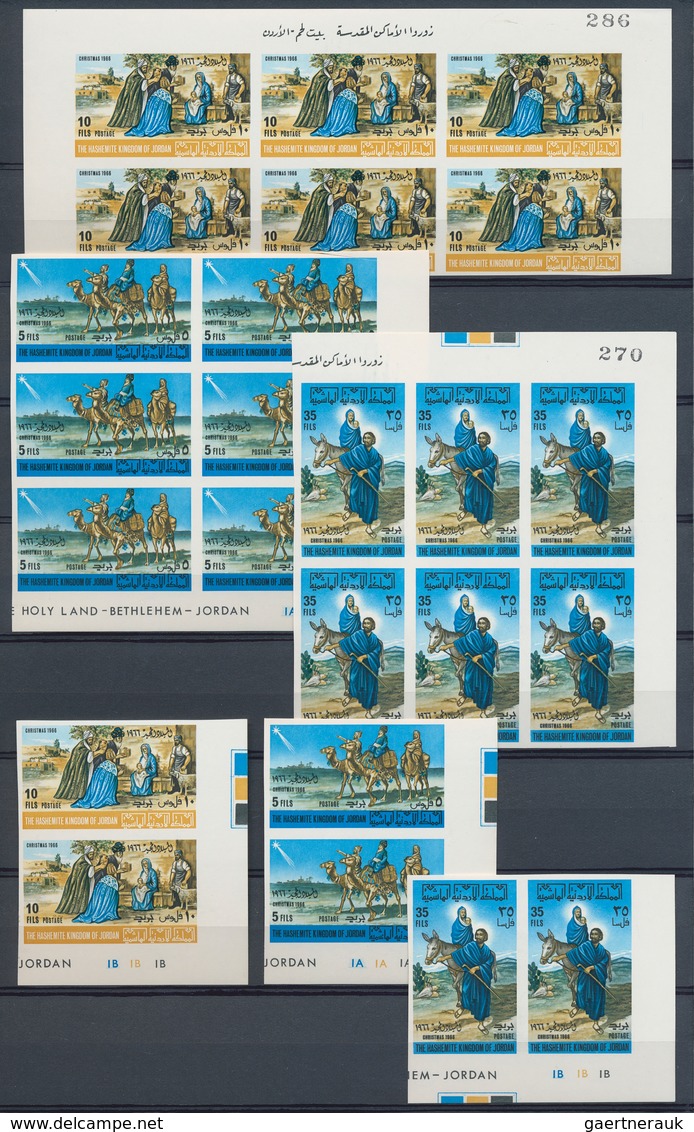 23302 Jordanien: 1960-70, Album Containing Large Stock Of Perf And Imperf Blocks With Thematic Interest, 1 - Jordanie