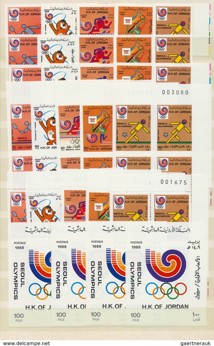 23305 Jordanien: 1963/1990, Mainly From 1979, U/m Collection/accumulation In A Stockbook Incl. Many Blocks - Jordanie