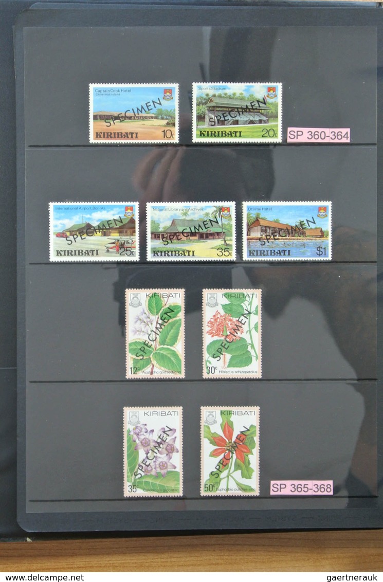 23337 Kiribati (Gilbert-Inseln): 1979-2008. Apparently complete, MNH collection Kiribati 1979-2008 in 2 al