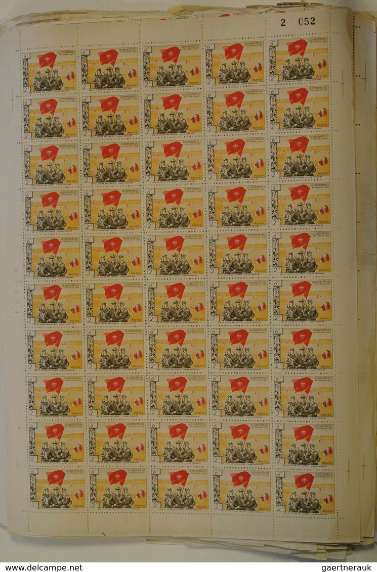 23404 Laos: 1961: Little box with complete sheets of revolutionary issues Pathet-Lao 1961. Michel no's 1,
