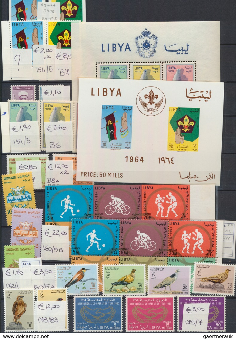 23495 Libyen: 1955/1985 (ca.), Collection In Stockbook With Many Complete Sets Incl. Definitives, Imperfor - Libye