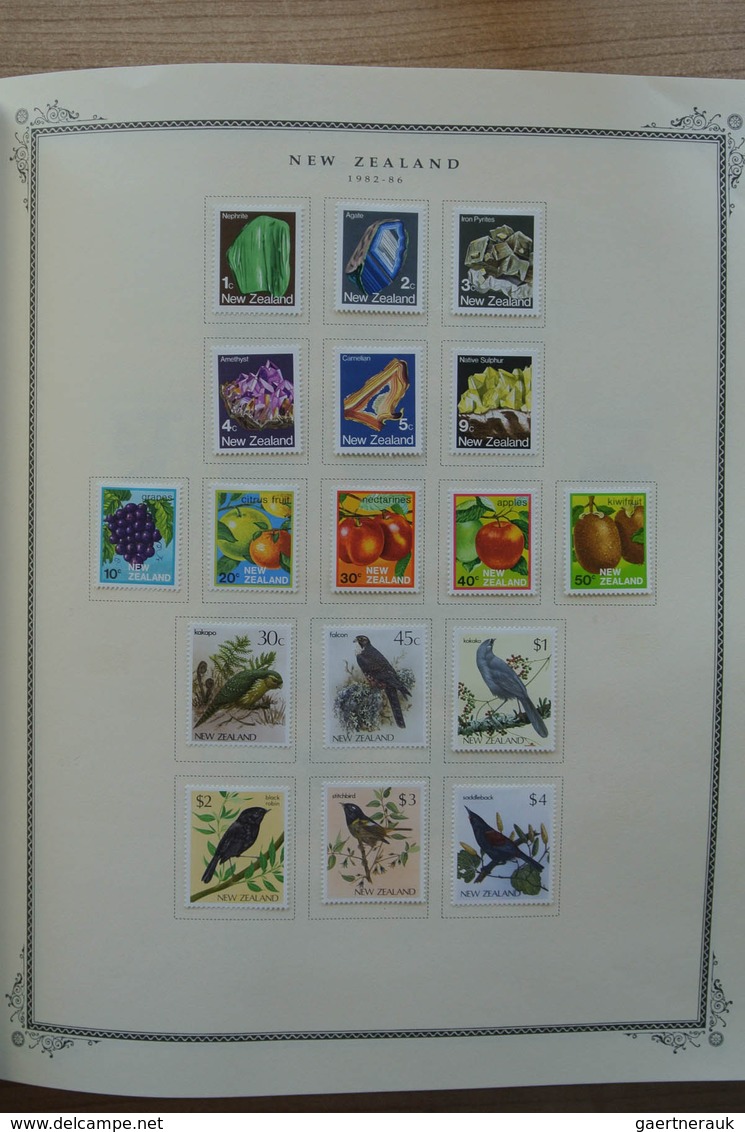 23713 Neuseeland: 1874-2002. Well filled, mostly MNH and mint hinged collection New Zealand 1874-2002 in 2