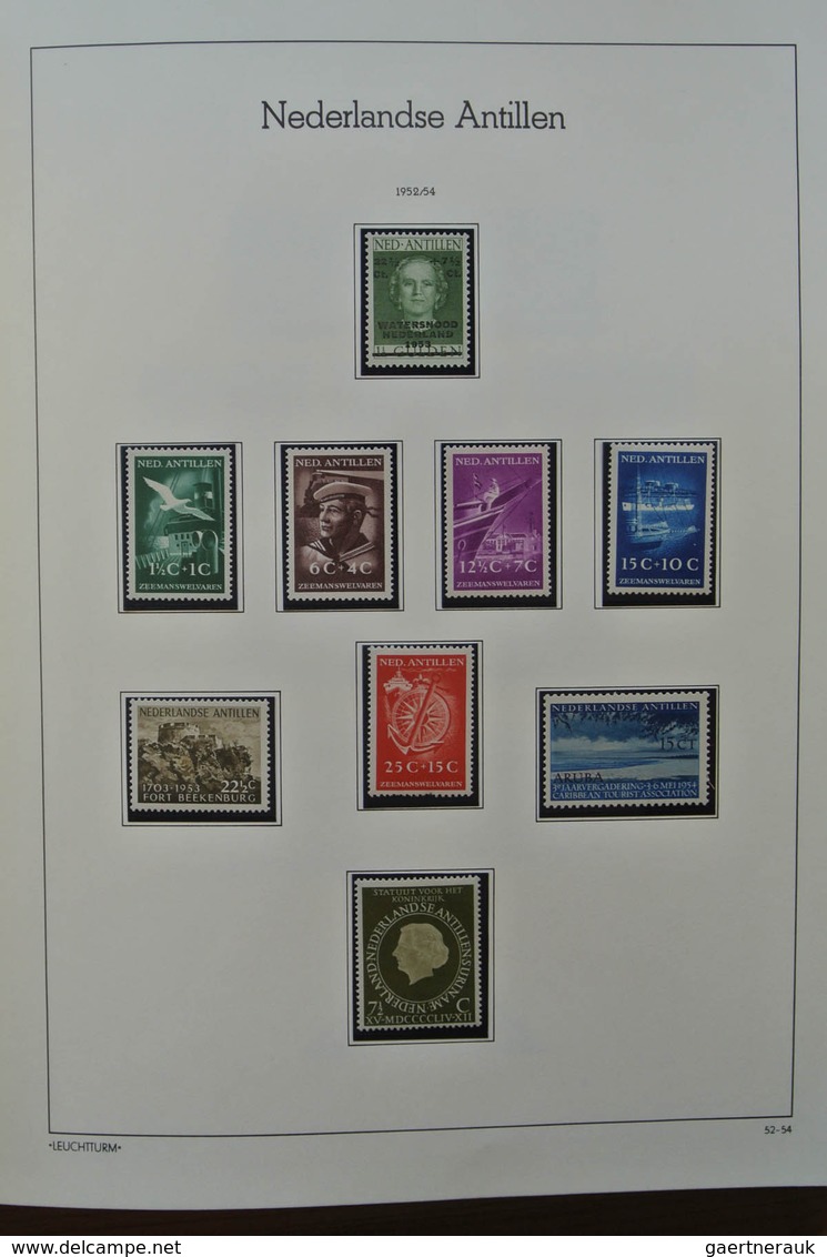 23744 Niederländische Antillen: 1889-2009. Very well filled, MNH, mint hinged and used collection Netherla