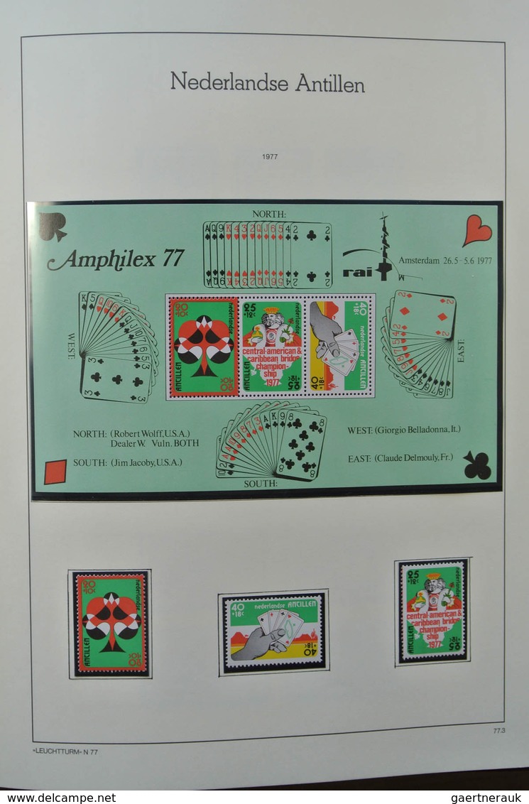 23744 Niederländische Antillen: 1889-2009. Very well filled, MNH, mint hinged and used collection Netherla