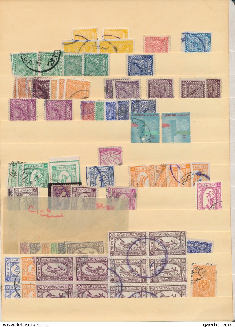 23976 Saudi-Arabien: 1925-95, Album with big stock of 1960-75 oil, air plane and dam issues, most used, bl