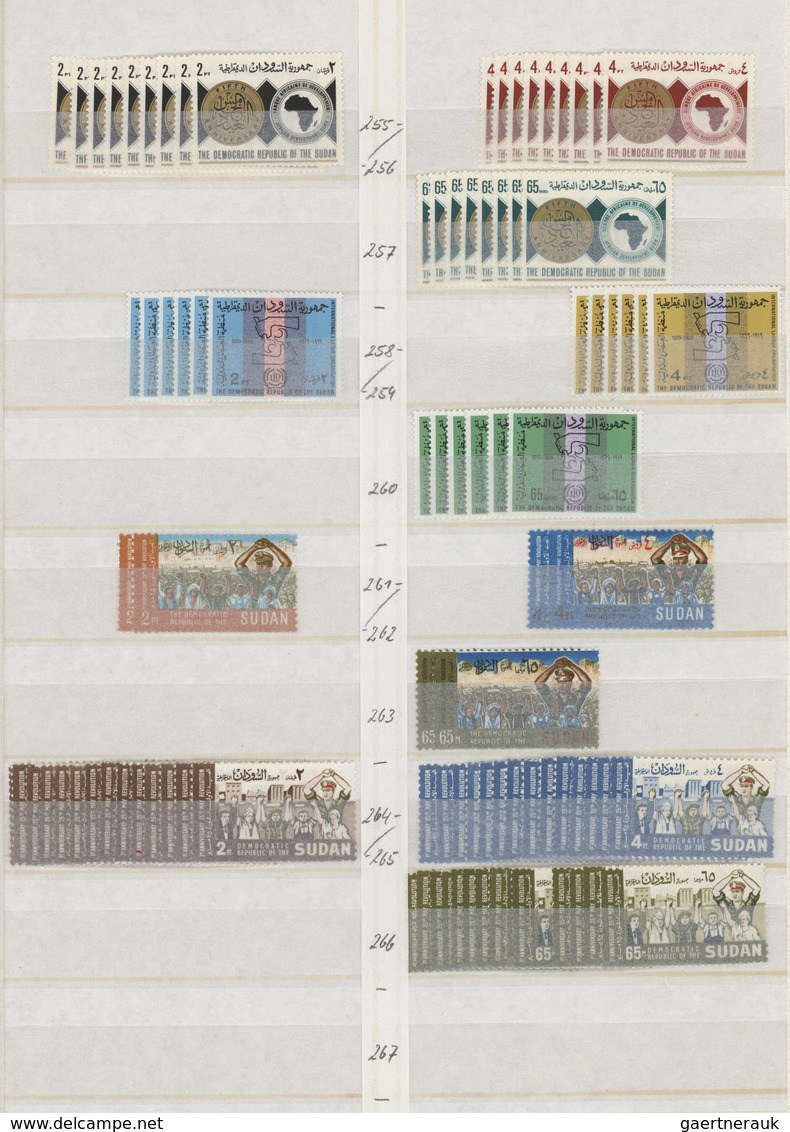 24099 Sudan: 1897-1997: Collection, Duplication And Additions Of Stamps Issued Over 100 Years, Both Mint A - Sudan (1954-...)