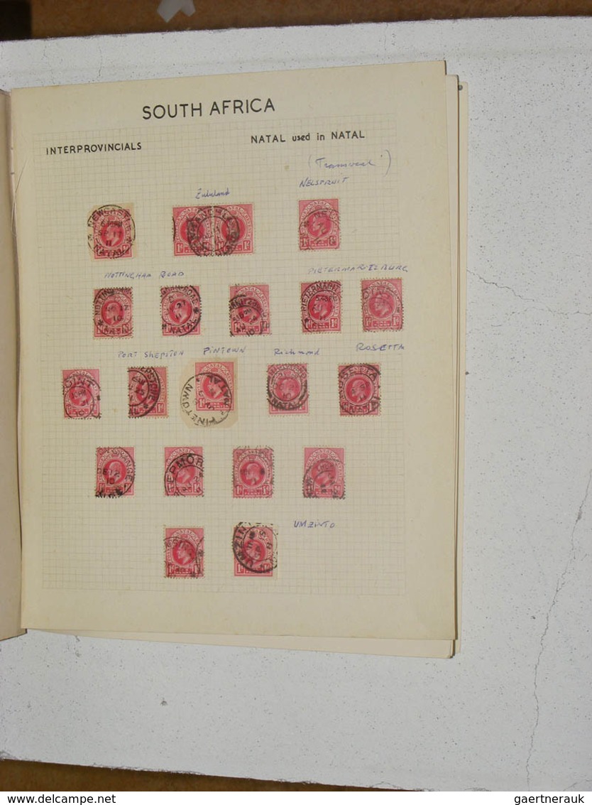 24115 Natal: Folder with a small cancel collection of Natal on blanc albumpages. Contains ca. 120 stamps.