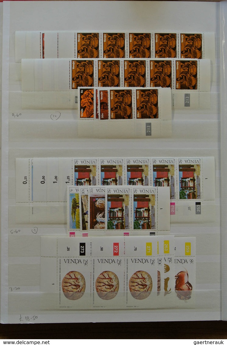 24134 Südafrika: Stockbook with MNH material of the homelands (Bophuthatswana, Ciskei, Transkei and Venda)