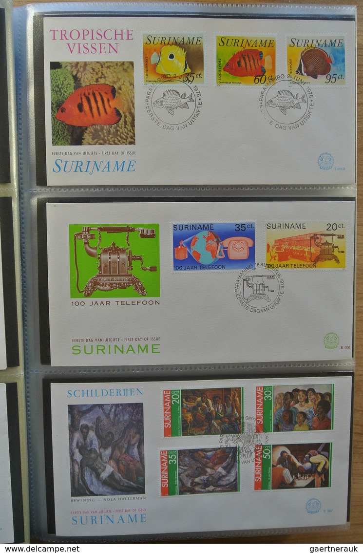 24155 Surinam: 1975-2005. With the exception of only a few FDC's a complete collection unaddressed FDC's o