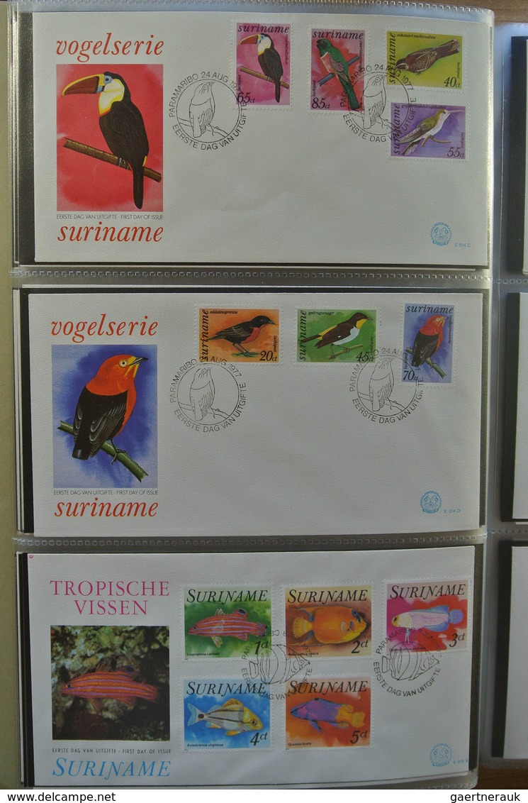 24155 Surinam: 1975-2005. With the exception of only a few FDC's a complete collection unaddressed FDC's o