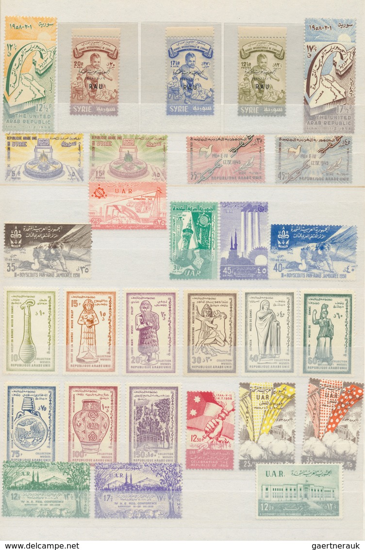 24205 Syrien: 1925/1994, Comprehensive U/m Collection In A Stockbook, Well Collected Throughout From Frenc - Syrie