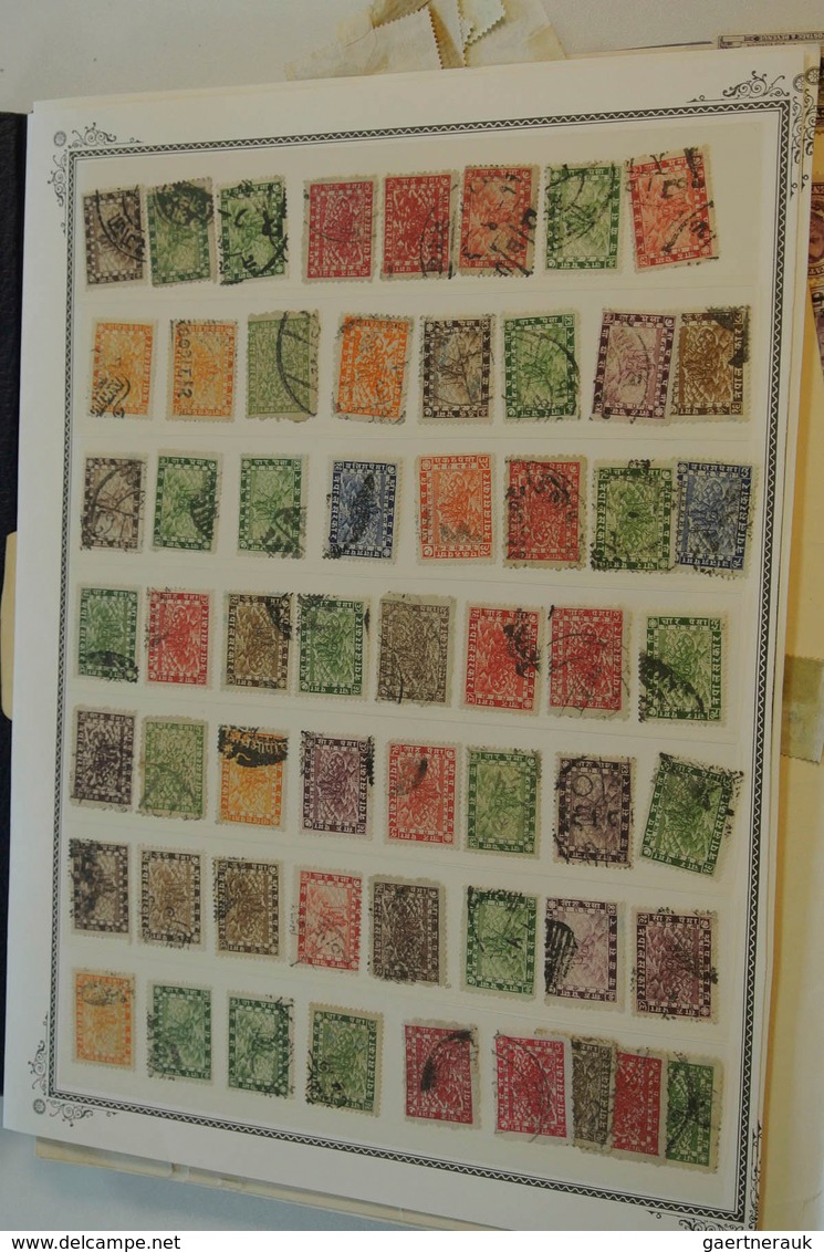 24685 Asien: Box with MNH, mint hinged and used material of British Asia. Mostly stamps of Ceylon and Paki