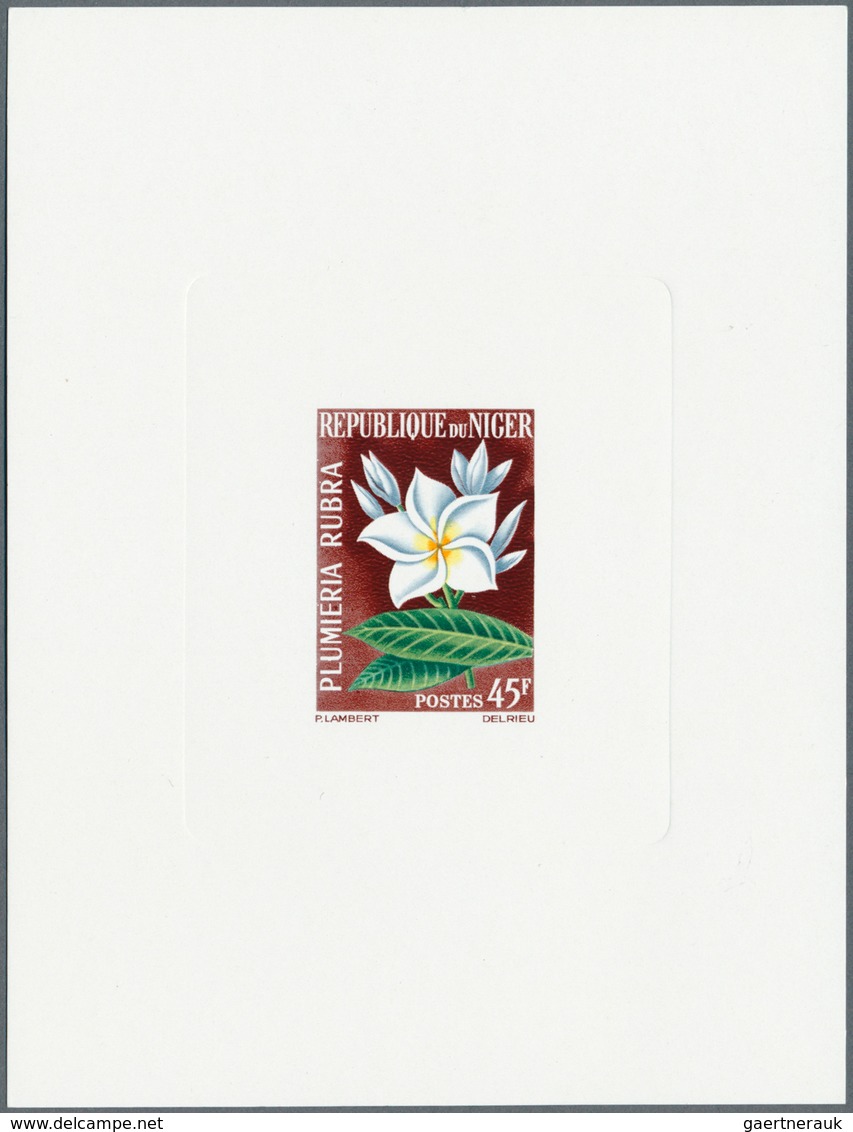 25071 Thematik: Flora, Botanik / Flora, Botany, Bloom: 1980/2011 (ca.), Assortment Of 119 Positions Incl. - Altri & Non Classificati