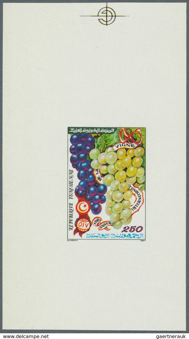 25242 Thematik: Nahrung / food: 1899/1992 (approx), various countries. Accumulation of 101 items showing a