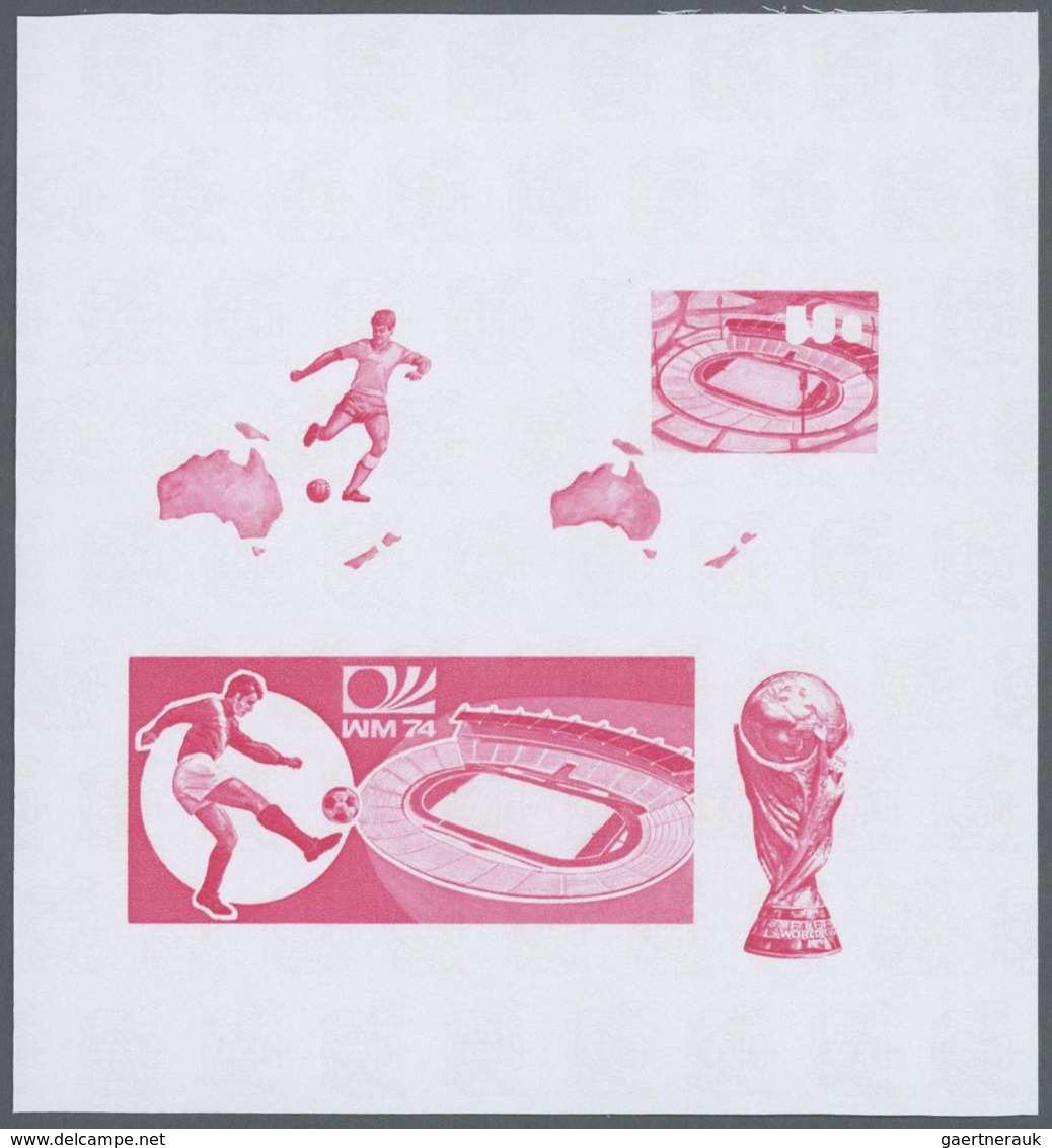 25598 Thematik: Sport-Fußball / sport-soccer, football: 1974, Cook Islands. Progressive proofs for the sou