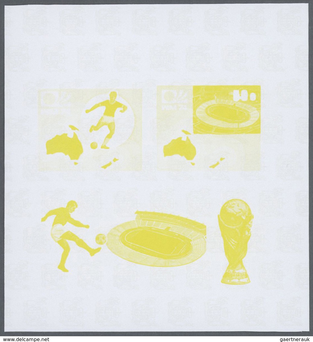25598 Thematik: Sport-Fußball / sport-soccer, football: 1974, Cook Islands. Progressive proofs for the sou
