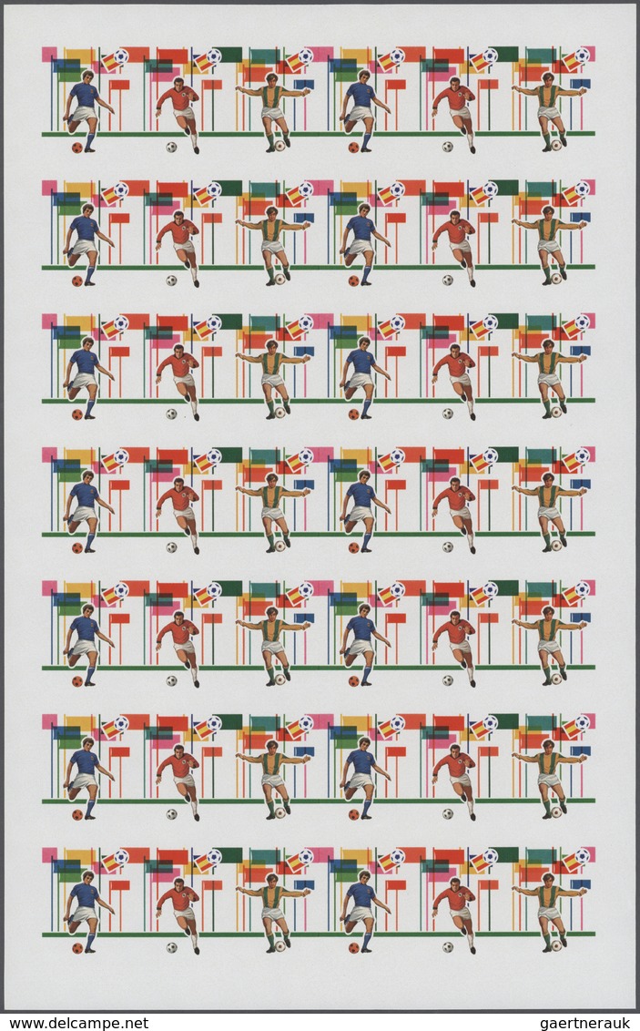 25603 Thematik: Sport-Fußball / Sport-soccer, Football: 1982, Penrhyn. Progressive Proofs Set Of Sheets Fo - Autres & Non Classés