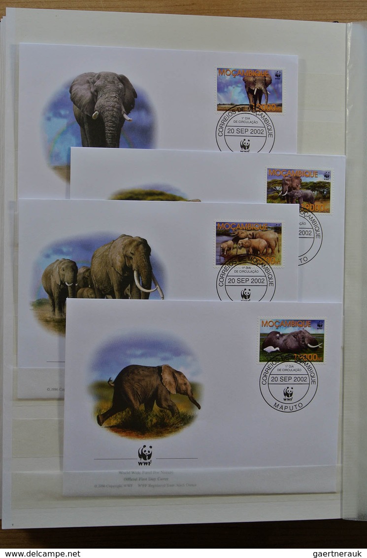 25901 Thematik: WWF: Stockbook with MNH sets and FDC's with WorldWildlifeFund stamps.