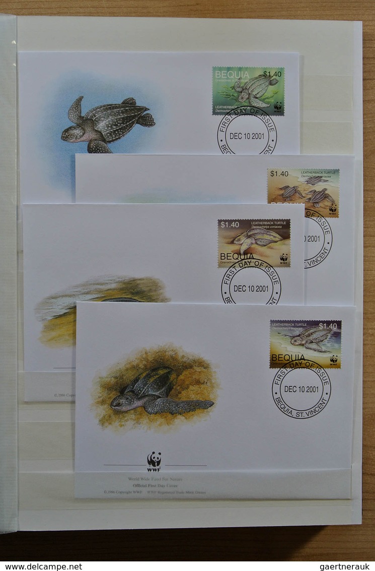 25901 Thematik: WWF: Stockbook with MNH sets and FDC's with WorldWildlifeFund stamps.