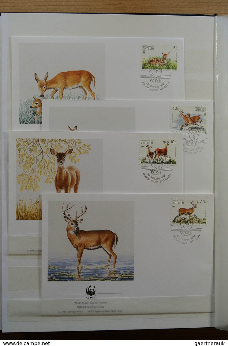 25901 Thematik: WWF: Stockbook with MNH sets and FDC's with WorldWildlifeFund stamps.