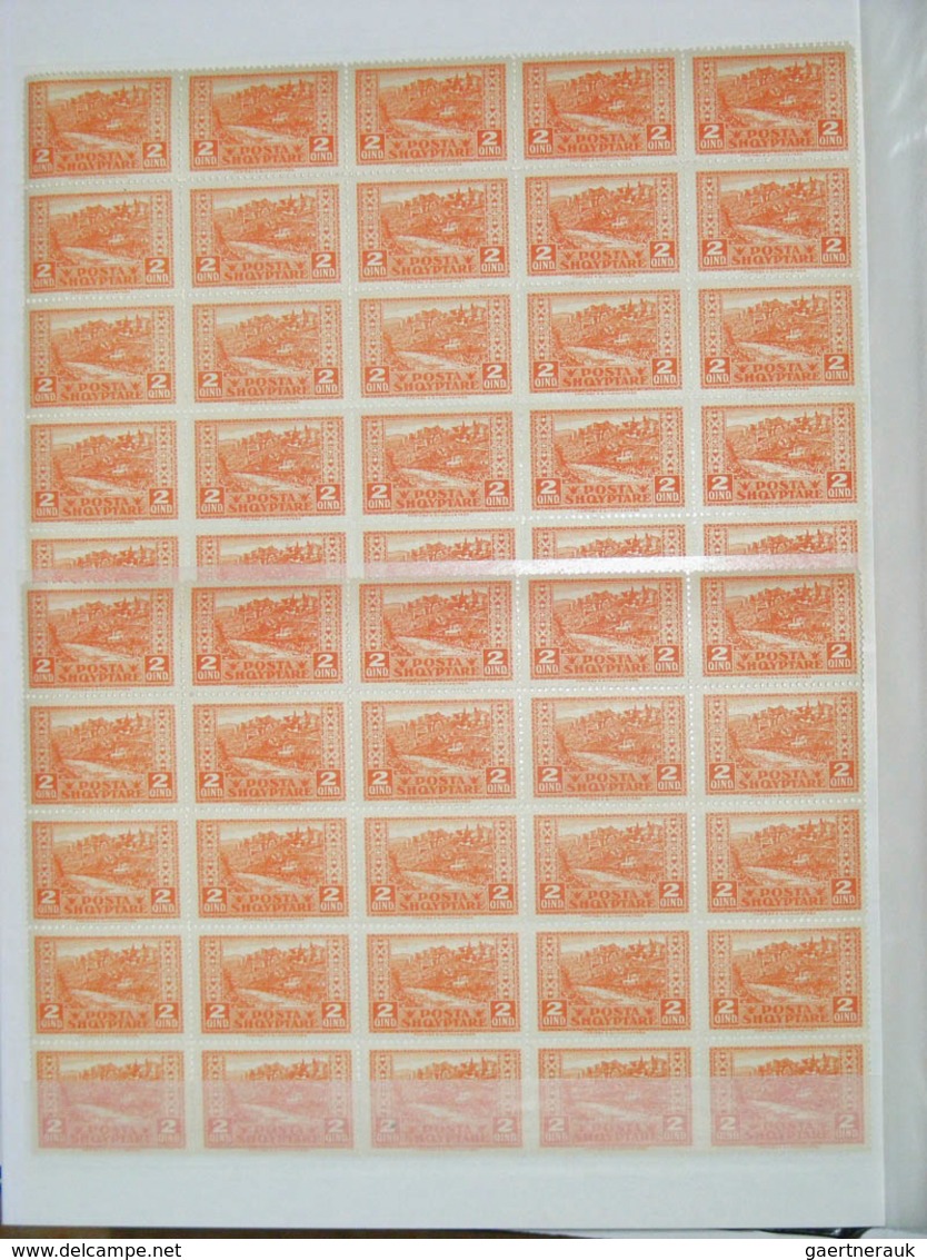 26014 Albanien: 1920/30 (ca.): Collection MNH sheetparts of Albania ca. 1920-1930 in 2 stockbooks. Contain