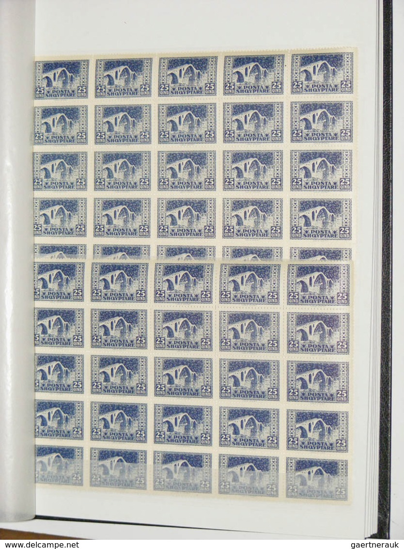 26014 Albanien: 1920/30 (ca.): Collection MNH sheetparts of Albania ca. 1920-1930 in 2 stockbooks. Contain