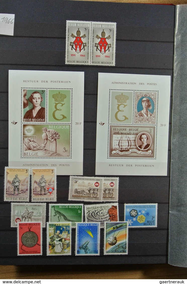 26123 Belgien: 1963-2009. MNH lot Belgium 1963-2009 in 4 stockbooks. Lot contains very much material, incl