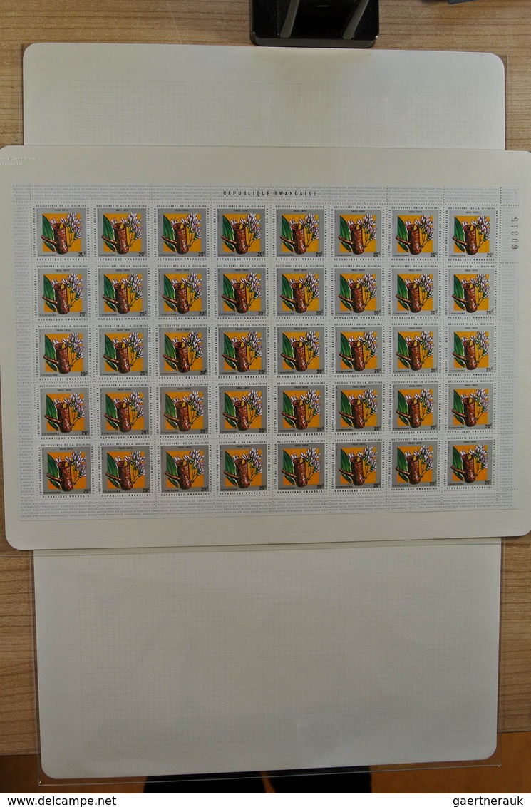 26127 Belgien: Folder with ca. 85, mostly MNH, complete sheets of various Belgian territories, including B