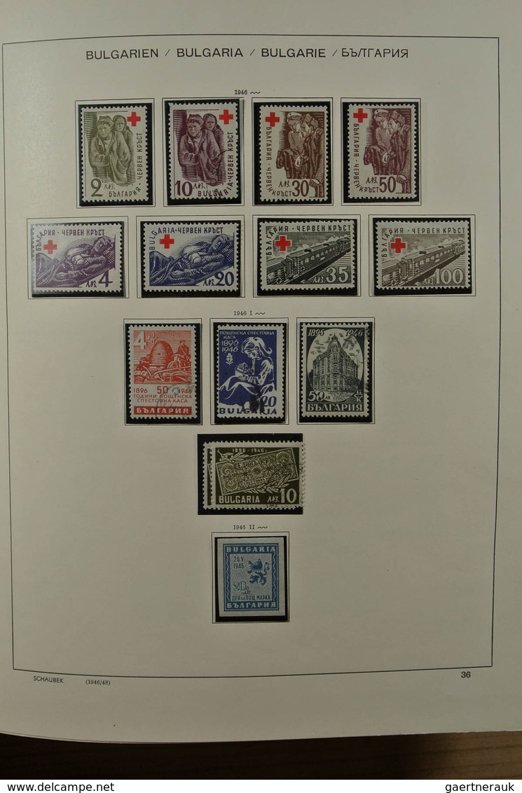 26183 Bulgarien: 1879-1983. Very powerful nearly complete mint and used collection, very many better singl