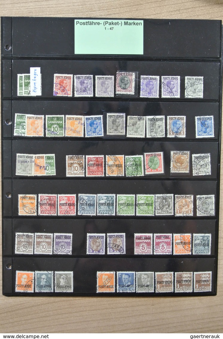 26240 Dänemark: 1919-1975. Used Collection Parcelpost Stamps Of Denmark 1919-1975 On Stockpages In Folder. - Lettres & Documents